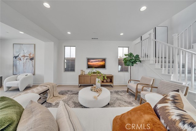 162 Somera, Irvine CA: https://media.crmls.org/medias/f7f17d0a-5fbe-4ed2-8334-75250715d5b6.jpg