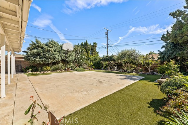 Detail Gallery Image 28 of 32 For 15846 Plummer St, North Hills,  CA 91343 - 4 Beds | 2/1 Baths