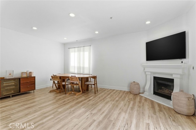 Detail Gallery Image 10 of 39 For 1023 Wilcox Ave, Los Angeles,  CA 90038 - 2 Beds | 2 Baths