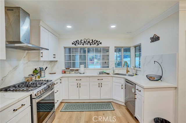 17 Westbrook Lane, Pomona CA: https://media.crmls.org/medias/f7f25970-bd55-4e34-ac7d-33360ece06f5.jpg