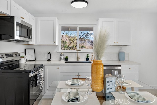 Detail Gallery Image 8 of 65 For 22700 Tamyran, Desert Hot Springs,  CA 92241 - 2 Beds | 1 Baths