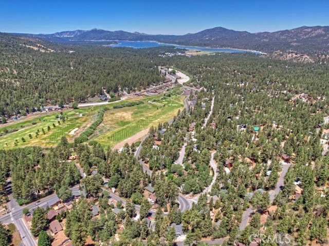 Detail Gallery Image 2 of 8 For 43218 Sunset Dr, Big Bear Lake,  CA 92315 - – Beds | – Baths