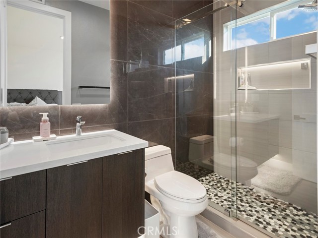 Detail Gallery Image 28 of 49 For 3111 Gardenia, Yorba Linda,  CA 92886 - 6 Beds | 7/1 Baths