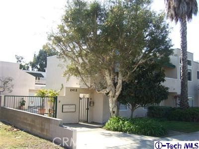 2412 Rockefeller Lane, Redondo Beach, California 90278, 2 Bedrooms Bedrooms, ,1 BathroomBathrooms,Residential,Sold,Rockefeller,12132805