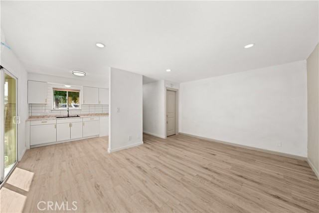 Detail Gallery Image 11 of 35 For 2121 Down, Riverside,  CA 92507 - – Beds | – Baths