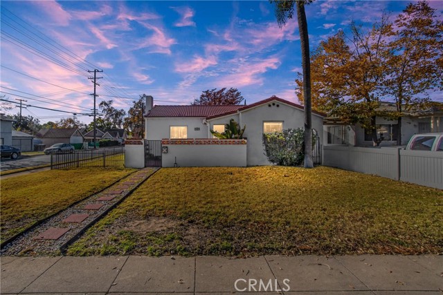 2806 N Mountain View Ave, San Bernardino, CA 92405