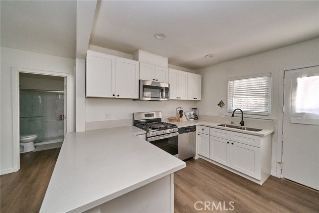 Detail Gallery Image 6 of 19 For 8734 Ramsgate, Los Angeles,  CA 90045 - 4 Beds | 4 Baths