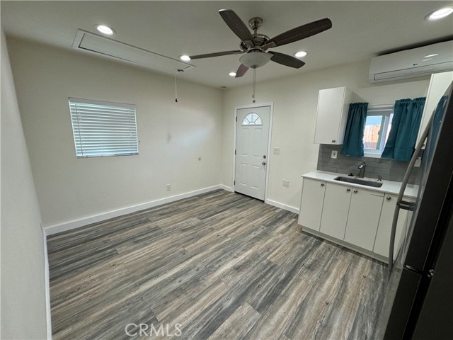 Detail Gallery Image 9 of 9 For 23340 Schoolcraft St, West Hills,  CA 91307 - 1 Beds | 1 Baths