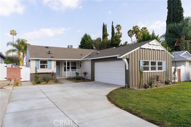 Detail Gallery Image 1 of 51 For 7048 Mclennan Ave, Lake Balboa,  CA 91406 - 4 Beds | 2 Baths