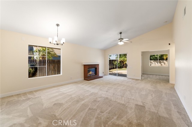 4108 Sunnysage Drive, Jurupa Valley CA: https://media.crmls.org/medias/f7f95958-906a-4002-a634-1d7964ff50a8.jpg