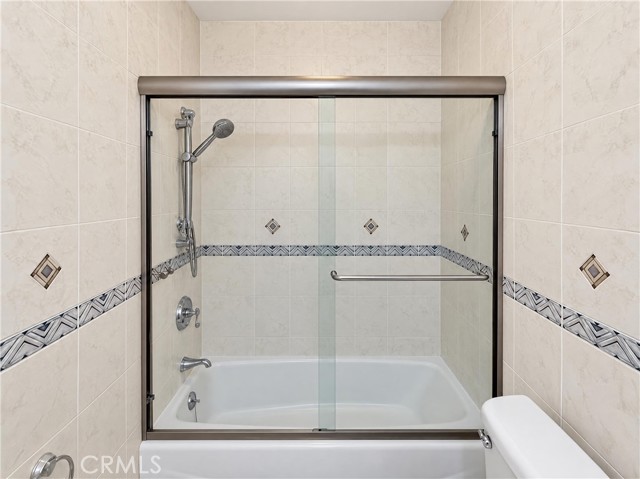 1042 Whispering Oaks photo 21