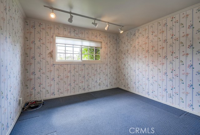 2144 Iris Place, Costa Mesa CA: https://media.crmls.org/medias/f7f96dd7-8551-4467-aa1e-3857048685df.jpg