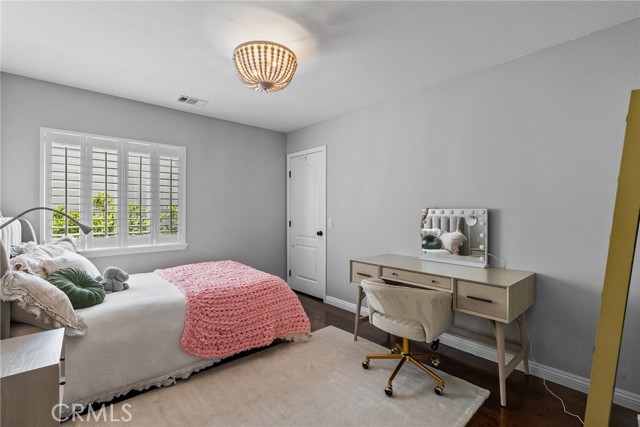 25554 Housman Place, Stevenson Ranch CA: https://media.crmls.org/medias/f7faf630-9b7e-44a9-8729-218f20a349dd.jpg