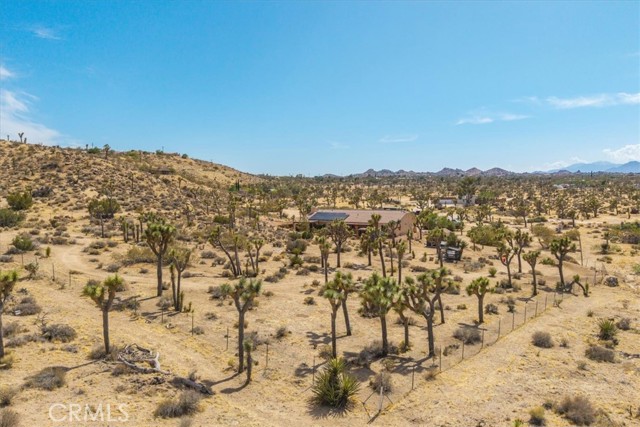 5115 Warren Vista Avenue, Yucca Valley CA: https://media.crmls.org/medias/f7fb6658-ee73-4a2b-96cf-71820359e03c.jpg