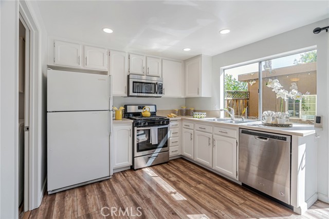 Detail Gallery Image 10 of 42 For 762 Dragonfly Ct, San Jose,  CA 95133 - 2 Beds | 1/1 Baths