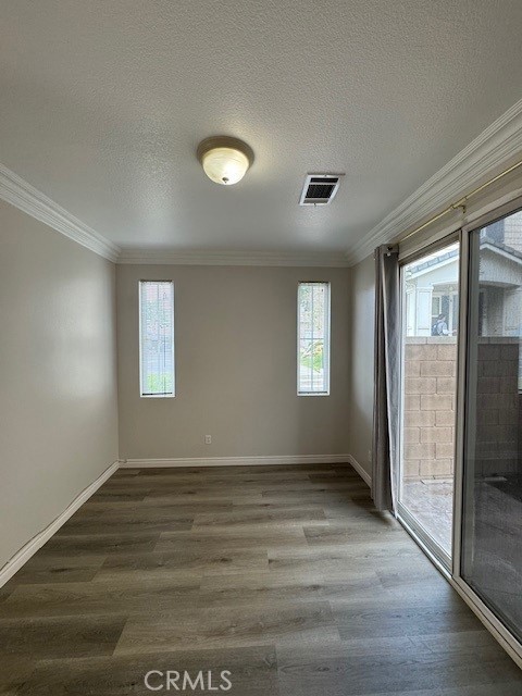 Detail Gallery Image 4 of 21 For 7032 Edinboro St, Chino,  CA 91710 - 4 Beds | 2/1 Baths