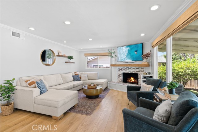 Detail Gallery Image 17 of 35 For 12921 Eveningside Dr, North Tustin,  CA 92705 - 3 Beds | 3 Baths