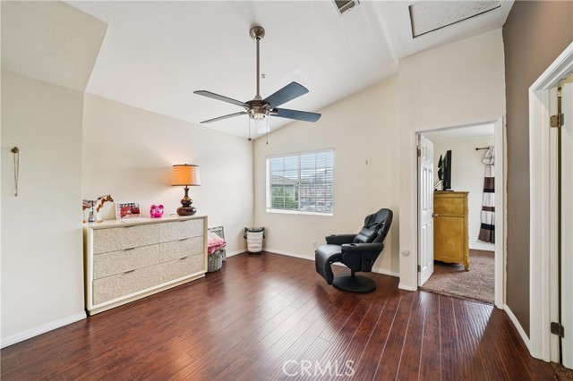 11415 Aberdeen, Fontana CA: https://media.crmls.org/medias/f7fcf5bb-e99c-4594-a60e-7f50e68ec095.jpg