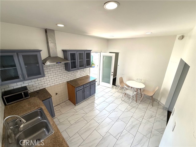 Detail Gallery Image 22 of 34 For 3008 W 30th St, Los Angeles,  CA 90018 - 2 Beds | 1 Baths