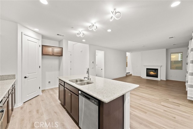 Detail Gallery Image 14 of 46 For 32189 Dymondia Way, Temecula,  CA 92591 - 4 Beds | 2/1 Baths