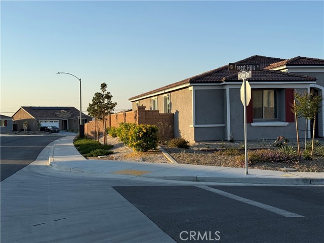 Detail Gallery Image 2 of 10 For 25140 Forest Hills Dr, Menifee,  CA 92585 - 4 Beds | 2 Baths