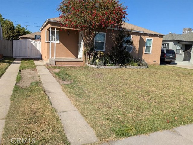 6045 Harding Avenue, South Gate CA: https://media.crmls.org/medias/f7ff3367-23de-4e60-85eb-02ee9b55a4e7.jpg
