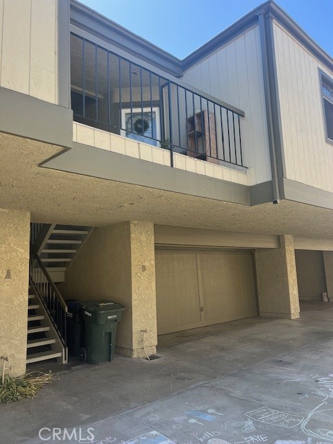 Detail Gallery Image 2 of 10 For 675 W. 18th St #B,  Costa Mesa,  CA 92627 - 2 Beds | 2 Baths