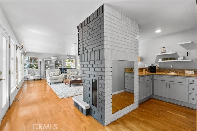 Image 17 of 57 For 1859 Virginia Street