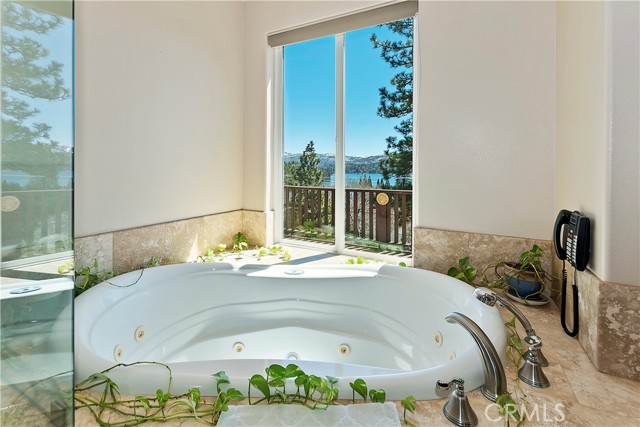 Detail Gallery Image 45 of 75 For 27554 North Bay Rd, Lake Arrowhead,  CA 92352 - 4 Beds | 2/2 Baths