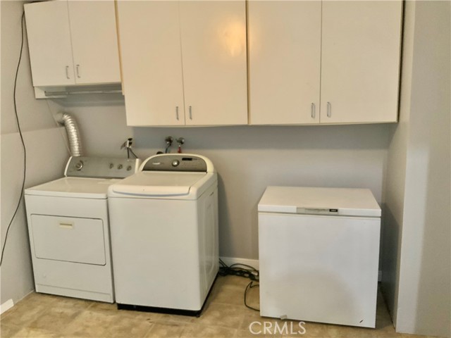 Detail Gallery Image 32 of 45 For 9917 Independence Ave #C,  Chatsworth,  CA 91311 - 2 Beds | 2 Baths