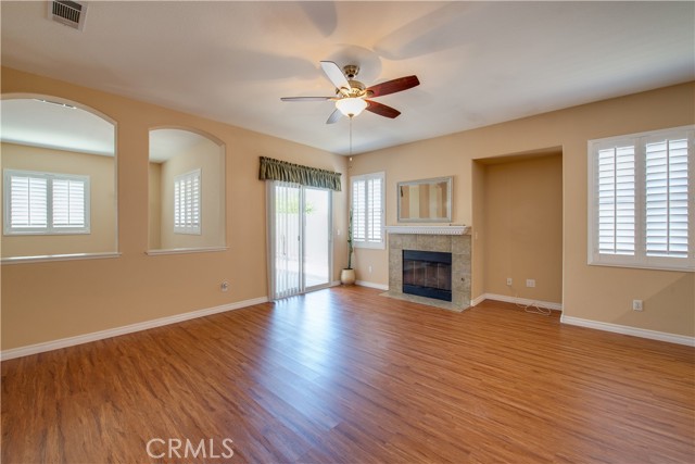 Detail Gallery Image 5 of 49 For 28197 Harmony Ln, Menifee,  CA 92584 - 2 Beds | 2 Baths