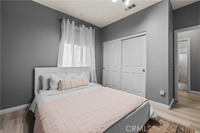 Detail Gallery Image 38 of 60 For 24106 Village Cir, Valencia,  CA 91354 - 4 Beds | 3 Baths