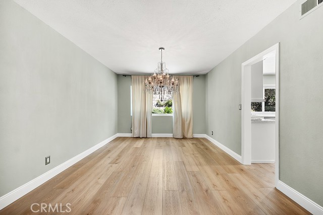 Detail Gallery Image 14 of 49 For 12444 Marva Ave, Granada Hills,  CA 91344 - 4 Beds | 3 Baths