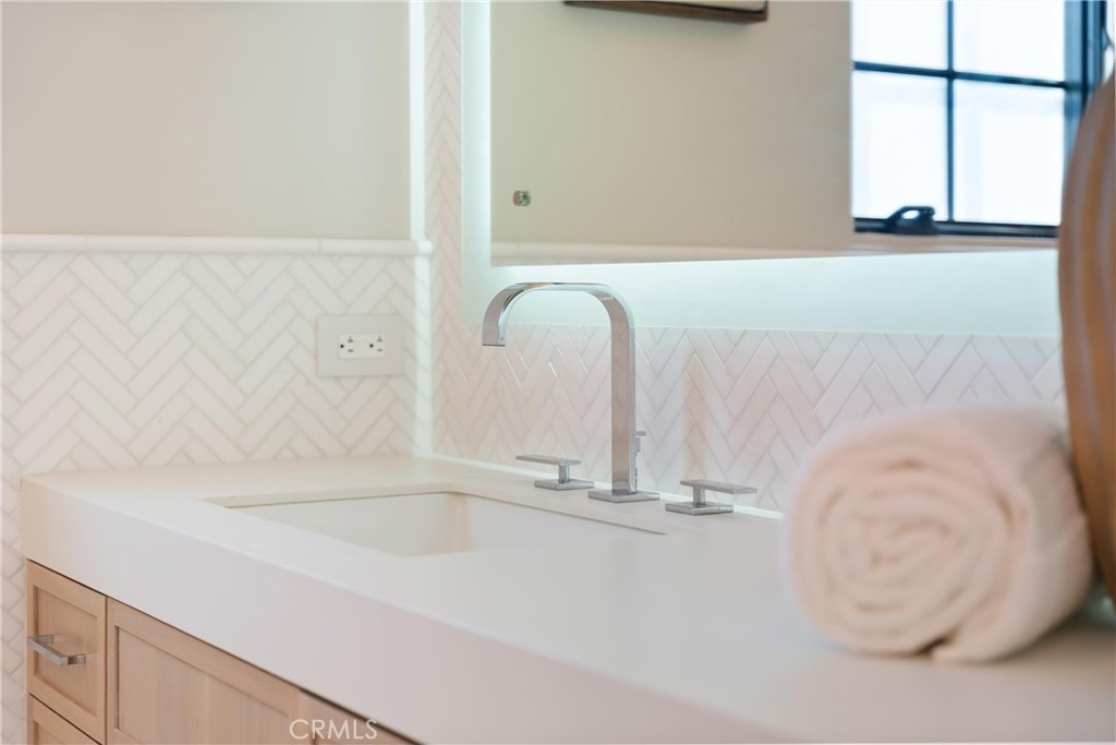 MLS #OC25251950 image #45