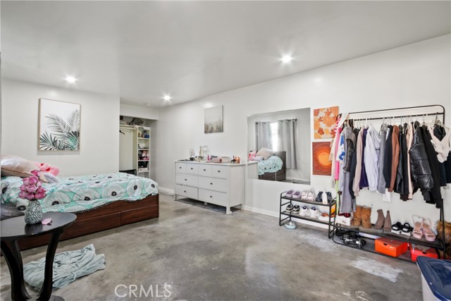 Detail Gallery Image 9 of 11 For 305 E 52nd St, Long Beach,  CA 90805 - 2 Beds | 1 Baths