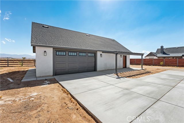 Detail Gallery Image 50 of 61 For 23670 Shirwaun, Apple Valley,  CA 92307 - 6 Beds | 4 Baths