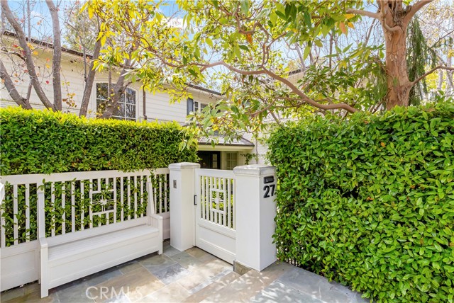 Detail Gallery Image 4 of 52 For 27 Burning Tree Circle, Newport Beach,  CA 92660 - 5 Beds | 6/2 Baths