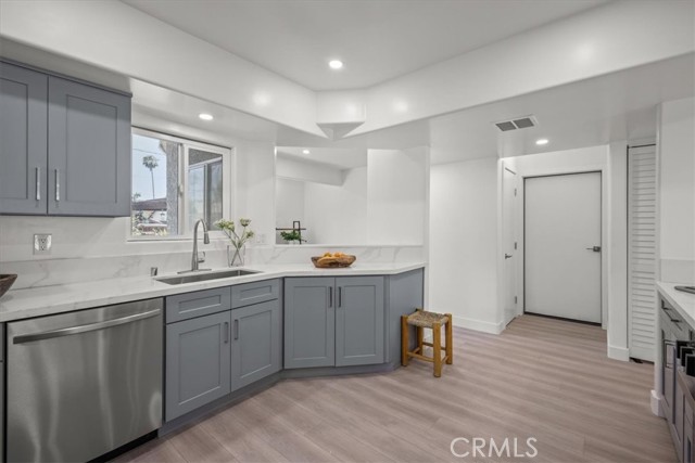 314 Lola Avenue, Pasadena CA: https://media.crmls.org/medias/f803f303-172d-4d32-96d0-62168f70f05d.jpg