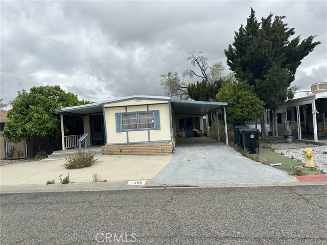 290 Santa Clara Circle, Hemet, CA 92543