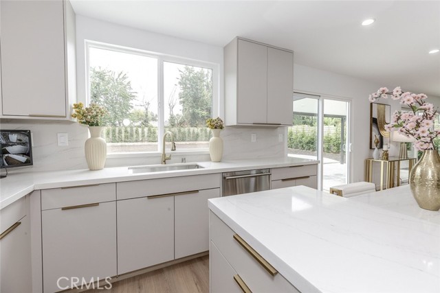 17101 Dearborn Street, Northridge CA: https://media.crmls.org/medias/f8042663-9bd8-40ea-a330-677680a23721.jpg