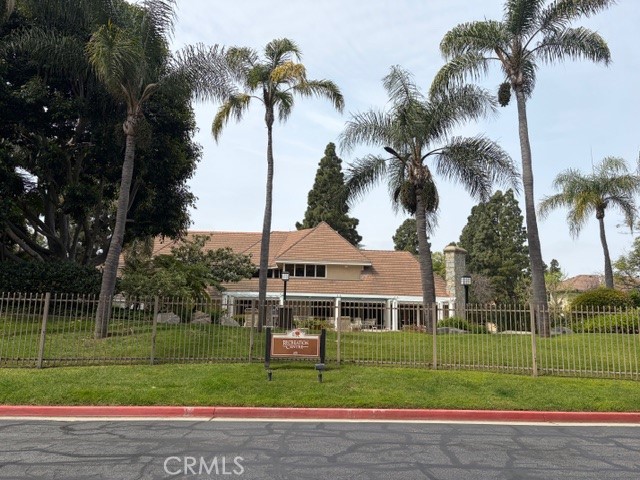 Detail Gallery Image 4 of 29 For 2563 Plaza Del Amo #109, Torrance,  CA 90503 - 2 Beds | 2/1 Baths