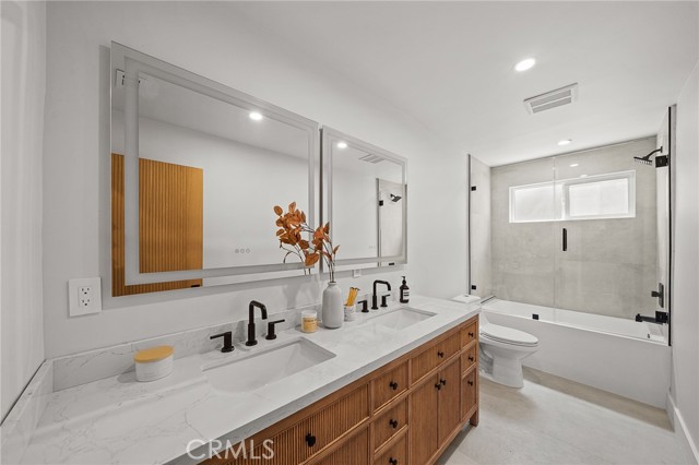 5157 Woodley Avenue, Encino CA: https://media.crmls.org/medias/f80546e7-a1f1-456a-9eba-451323aa42bc.jpg