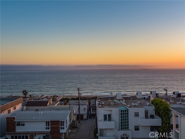 2613 Vista Drive, Manhattan Beach, California 90266, 3 Bedrooms Bedrooms, ,2 BathroomsBathrooms,Residential,Sold,Vista,SB22142075