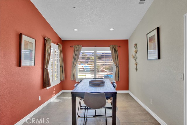 Detail Gallery Image 18 of 56 For 4965 Sunnyslope Rd, Phelan,  CA 92371 - 5 Beds | 3 Baths
