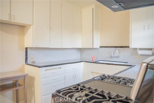 400 N Lee Avenue, Fullerton CA: https://media.crmls.org/medias/f80a33e7-f40f-47f1-a936-373982b556b4.jpg