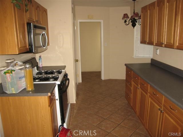 Detail Gallery Image 20 of 33 For 450 Saint Augustine Ave, Claremont,  CA 91711 - 3 Beds | 2 Baths