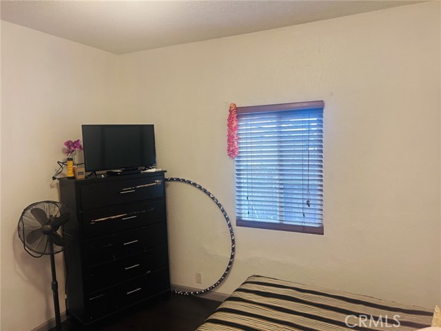 15160 Pimenta Avenue, Paramount CA: https://media.crmls.org/medias/f80a979c-0373-409f-af50-ce40c316be2f.jpg