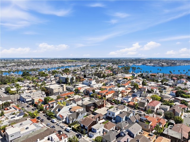 Detail Gallery Image 35 of 38 For 130 Cordova Walk, Long Beach,  CA 90803 - 2 Beds | 2/1 Baths