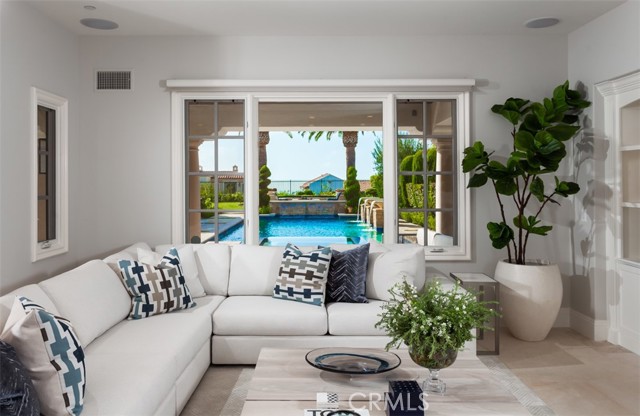 Detail Gallery Image 20 of 52 For 21 Coral Cay, Newport Coast,  CA 92657 - 5 Beds | 5/1 Baths