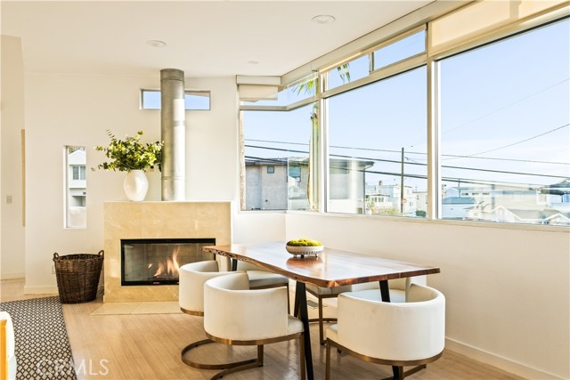 Detail Gallery Image 10 of 39 For 330 Hollowell Ave, Hermosa Beach,  CA 90254 - 4 Beds | 4 Baths